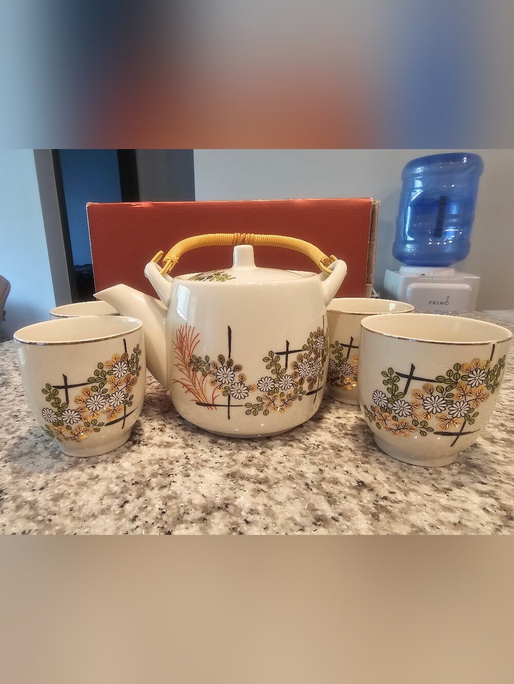 Japan Vintage Tea set with tea pot & 4 cups